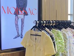 -广州周大福金融中心