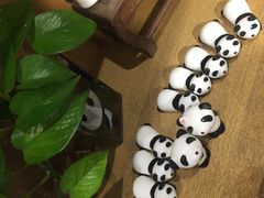 -熊猫屋(宽窄巷子景区店)