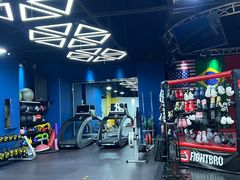 -成杰格斗·拳击·柔术·防身术(建设路店)