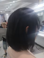 -镁连社·美联社