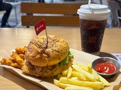 -必胜客(航洋国际店)