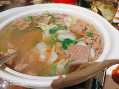 翘脚牛肉全家福-付掌柜在成都·热炒砂锅集(金禾店)