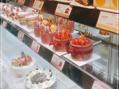 零售区-罗森尼娜(德思勤店)