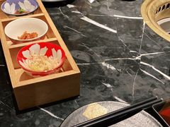-山川小町·极番烧肉(新地假日广场店)