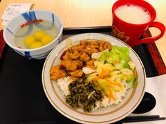 宫保鸡丁饭-永和大王(梅家浜店)