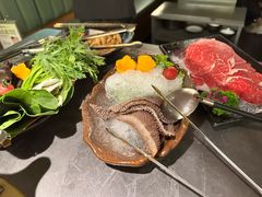 -湊湊火锅·茶憩(杭州湖滨银泰in77店)