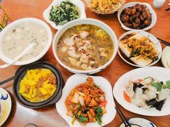 -胡子饮食店