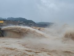-黄河小浪底水利枢纽风景区