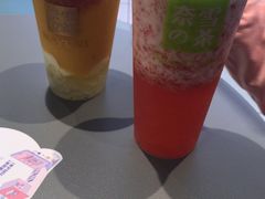 -奈雪的茶(亨特国际广场店)