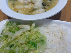 老坛酸菜鱼-南城香·饭香串香馄饨香(花园北路店)