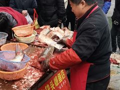 -梅记大块头爆鱼店(乍浦路店)