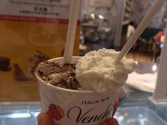 香草冰淇淋-VENCHI 闻绮(北京汉光店)