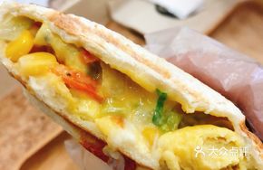Corn Egg Cheese Disc