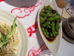 -肥肥虾庄·金牌油焖大虾(汉街SKP店)
