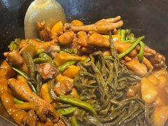 -山河屯铁锅炖·非遗东北菜(南山店)