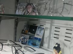 -诺柯视眼镜-蔡司依视路官方工厂店(淞南一店)