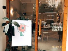 门面-COTTON CAFE(德信·中外公寓店)