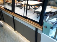 面包甜点陈列柜-华荣西饼屋(永护店)
