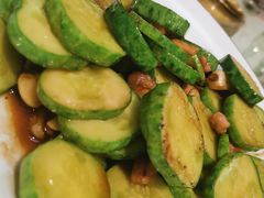 -依江春水烤鸭店