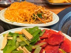 -山河屯铁锅炖· 东北菜·特色鲜鹅锅(开发区一店)