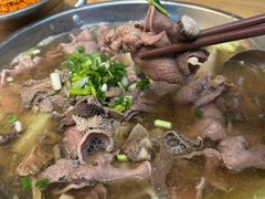 -谢老五跷脚牛肉·非遗传承店