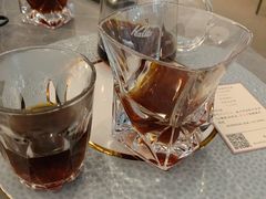 -LEO CAFE