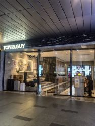 -TONI&GUY