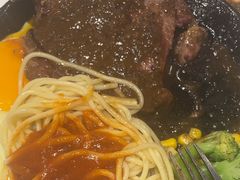 -汤姆家的牛排意面披萨(新城市广场店)