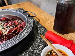 -杨肥肠火锅大排档(火车站花园店)