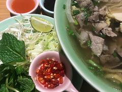 -越弥越南传统美食馆