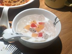 现任椰奶冰粉-太二酸菜鱼(正大广场店)