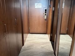 -广东大厦酒店(广州北京路步行街纪念堂地铁站店)