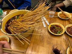 -拈签一笑黄牛肉辣卤串串