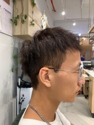 -苏豪路易士·嘉玛发廊