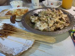 -小鱼小牛·鱼牛干锅·脆鱼火锅(世欧广场店)