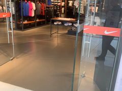 -耐克(恒隆广场店)