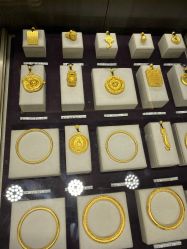 -周大福CHOW TAI FOOK(南京东路永安百货店)