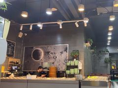 -愉肴麻辣香锅(中山路店)