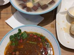 -大食代美食广场(上海中心店)