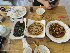-俺家菜馆(百里峡店)