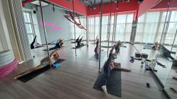 -桃秘钢管舞 Peach Pole Fitness