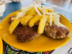 牛肉饼土豆条-卓娅俄餐厅(恩和俄罗斯民族乡店)