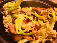 -来龙里 精致 东南亚餐室(万象城店)