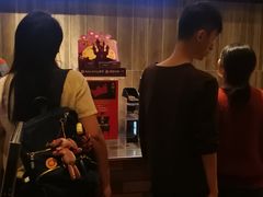 -肯德基(东安路站店)