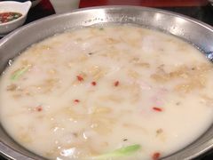 -老来福·非遗酸汤兔(凯旋路店)