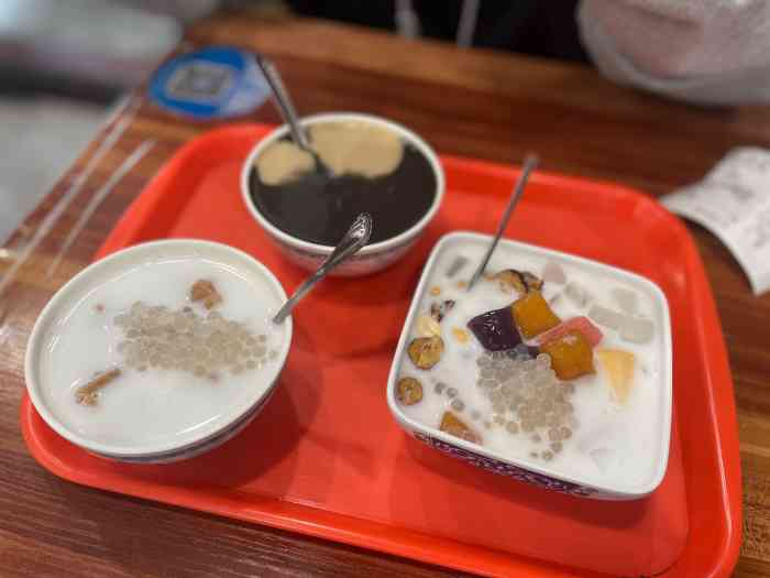 冰神糖水铺(中山路店)-"来广西怎么可以不喝糖水呢,时间有限选了离.
