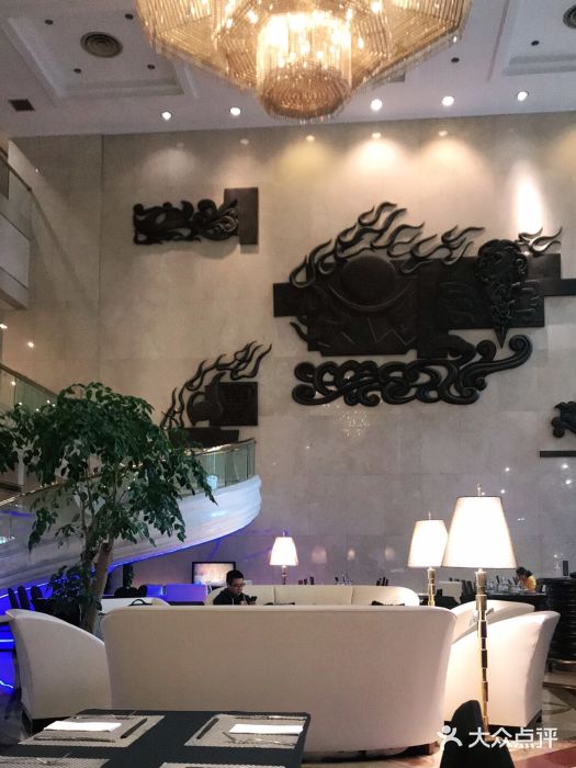 上海齐鲁万怡大酒店·辣椒屋咖啡厅大堂图片