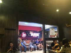 等位区-食乐佳麻辣香锅(森林摩尔商业街区店)