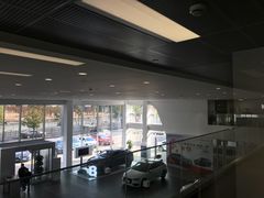 -上海冠松华奥奥迪4S店(张江店)