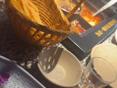 -老牌坊云南鱼豆花火锅(哈西万达店)